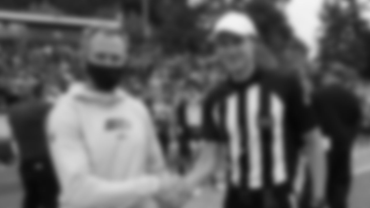 Seahawks-Blue-Friday-Night-Lights-Selects-20210910_18-51-58_107476