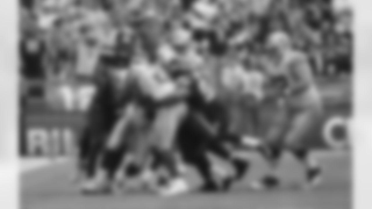 [October 1, 2006]: Bears 37 - Seahawks 6 Chicago Bears wide receiver Bernard Berrian, left, catches a 40-yard pass for a touchdown as Seattle Seahawks' Kelly Herndon, center, and Oliver Celestin, right, defend during the third quarter of an NFL football game Sunday, Oct. 1, 2006 in Chicago. (AP Photo)