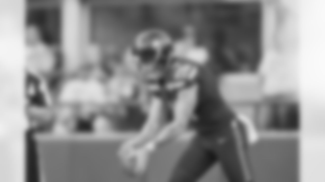 The best photos of Seahawks punter Michael Dickson from the 2022 season.