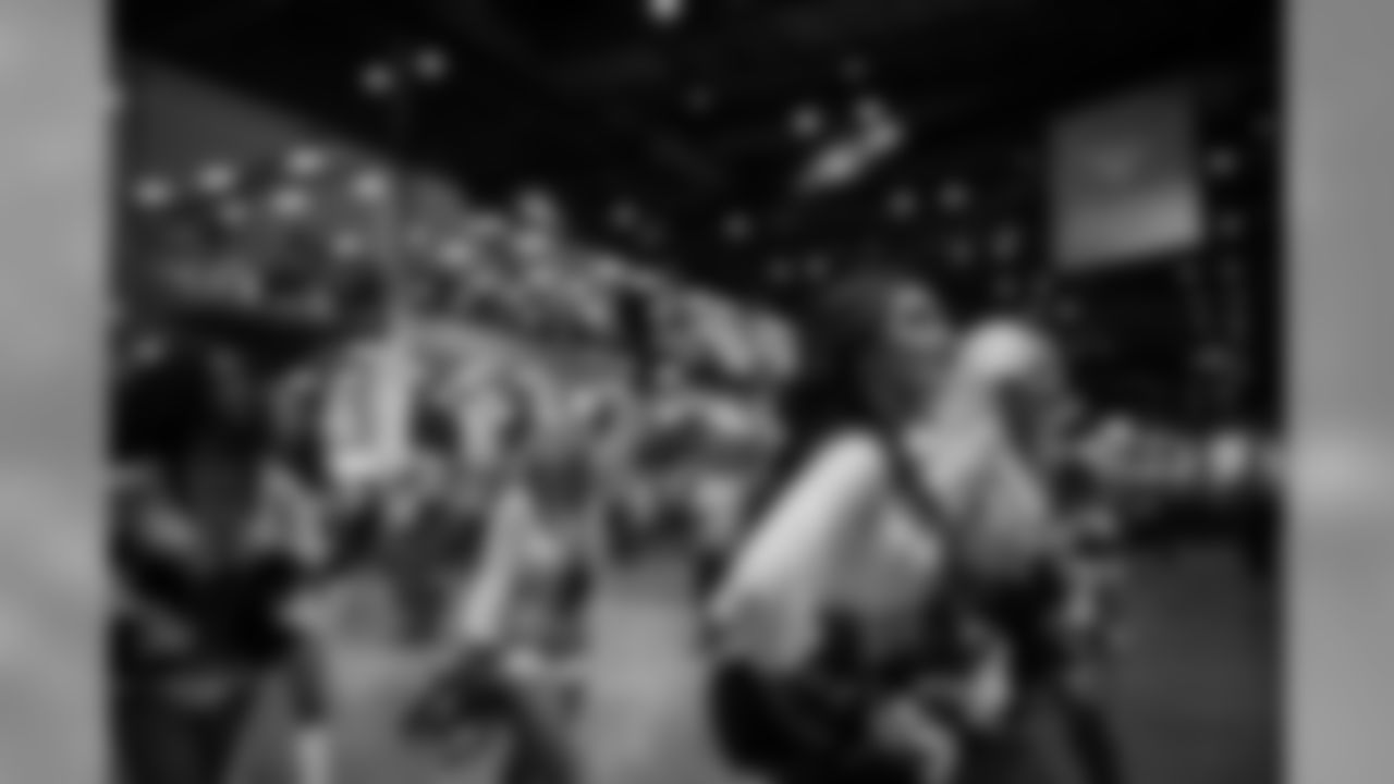 20171001_seagals_colts_janegphoto-24_0.jpg