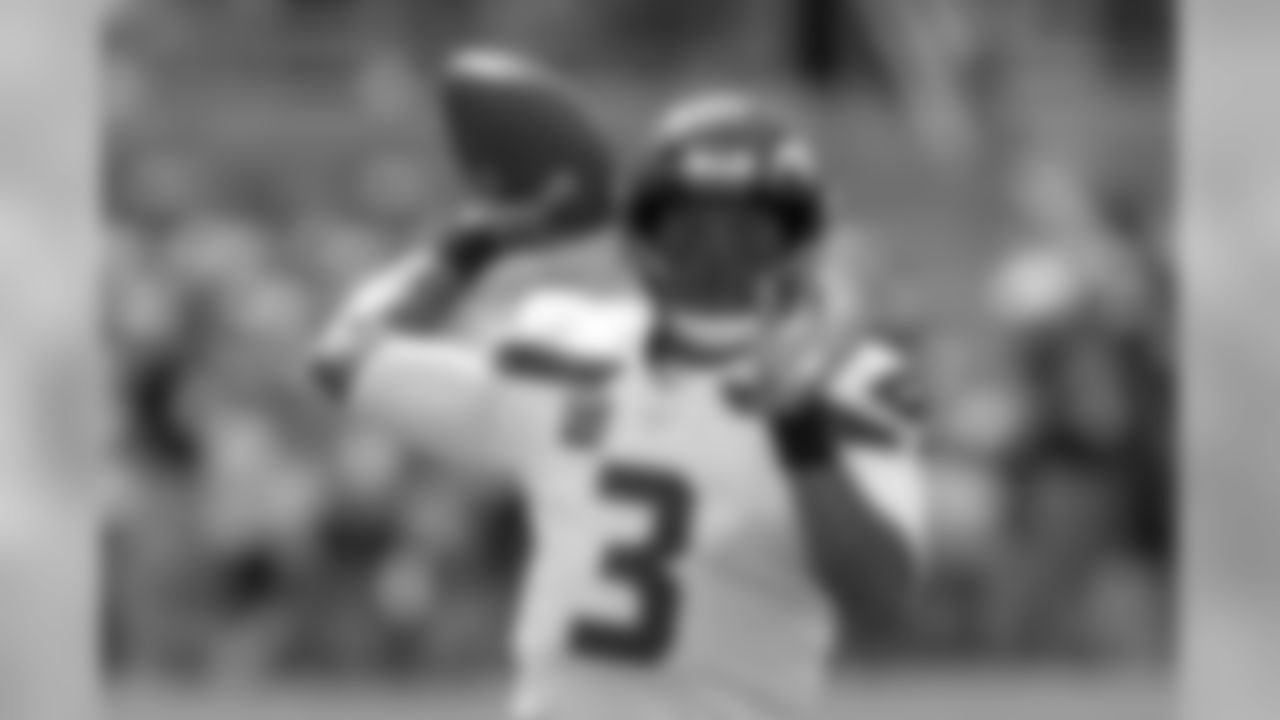 Seattle Seahawks quarterback Russell Wilson (3) warms up before an NFL football game against the Pittsburgh Steelers, Sunday, Sept. 15, 2019, in Pittsburgh. (AP Photo/Don Wright)