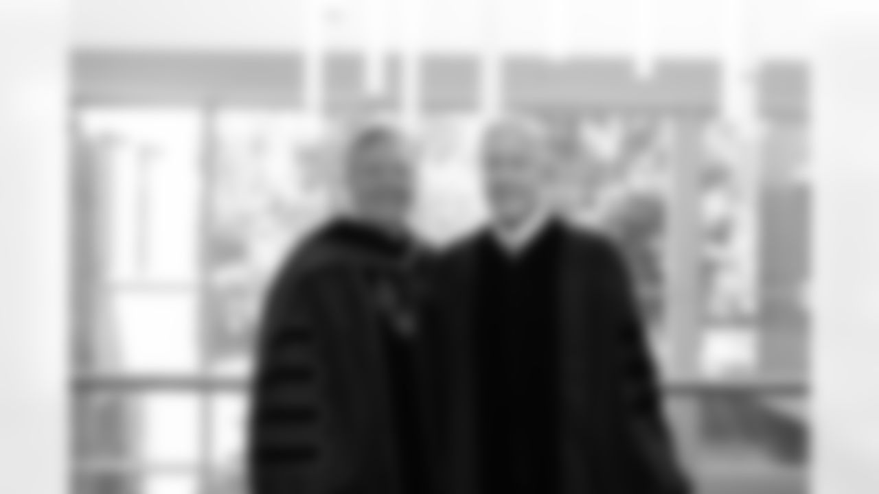Seahawks head coach Pete Carroll receives an honorary doctorate degree from his alma mater, the University of the Pacific, on May 14, 2022. (Jason Millner/University of the Pacific)