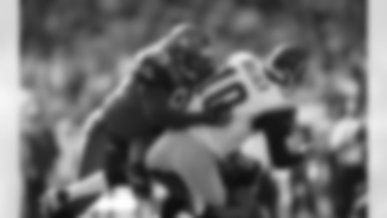 Seahawks-Rams-Through-The-Years-20041010_13-31-22_6714