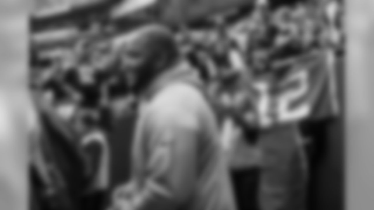 Seattle Seahawks vs. San Francisco 49ers; Walter Jones