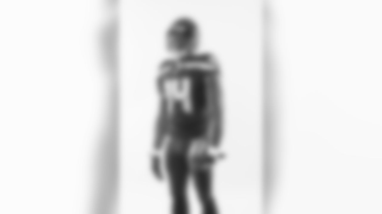 Seattle Seahawks wide receiver DK Metcalf
5/18/19 8:34:38 AM
(Ben Liebenberg/NFL)