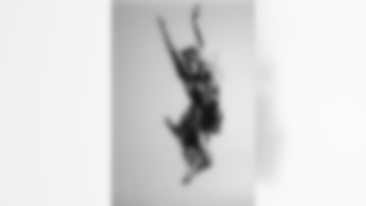 20230420_MENTAL_HEALTH_AWARENESS_SEA_DANCERS_SASKIAP--37