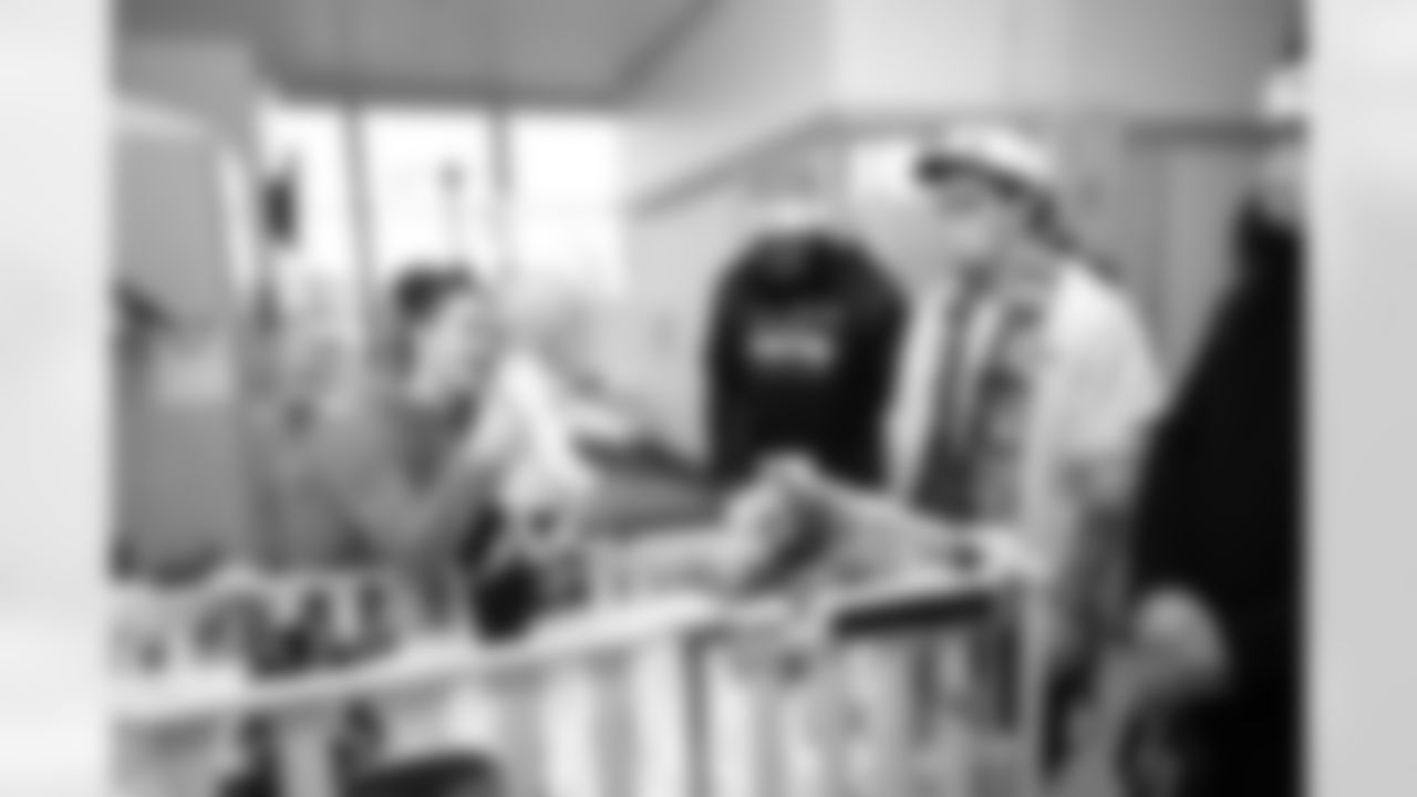 20221227_HOSPITAL_VISIT_MAR_RM1_1025