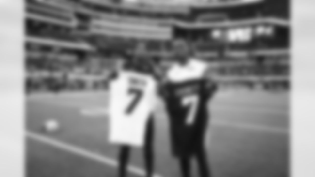 The best photos of Seahawks quarterback Geno Smith from the 2022 season.