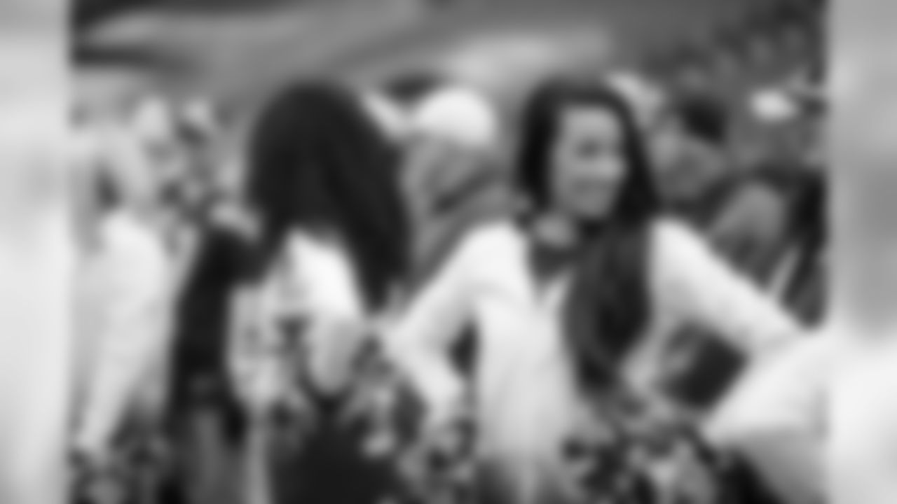 20151227_rams_seahawks_jhg-14.jpg