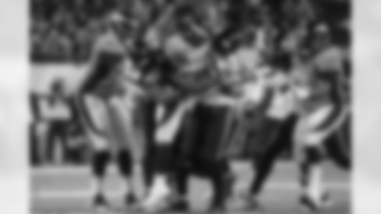 2013-SuperBowl48Gallery-RM1_1527