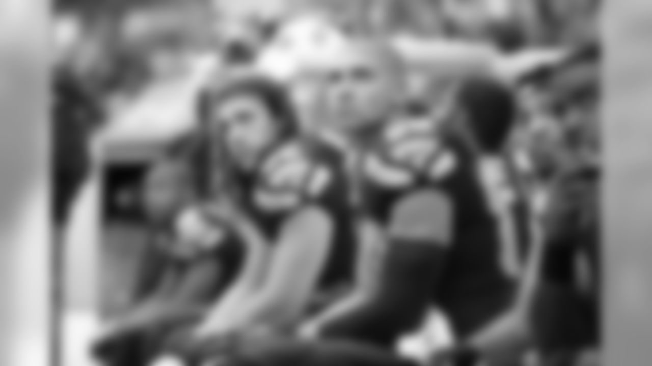 [December 11, 1977]: Seahawks 34- Chiefs 31Seattle Seahawks' John Sawyer, left, and Kansas City Chiefs' Jimbo Elrod, right, roll after the ball fumbled by Sawyer during the first quarter of their game at Arrowhead Stadium in Kansas City, Mo., Dec. 11, 1977. (AP Photo/John Filo)