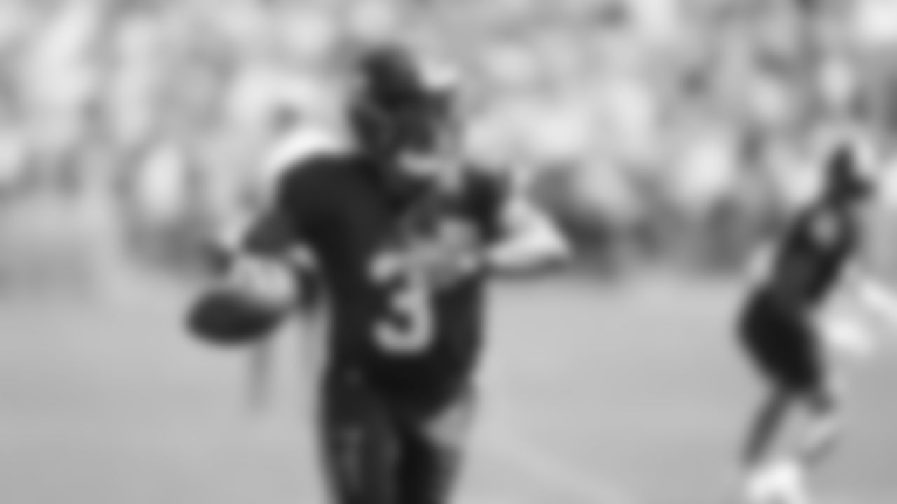Seahawks players took the field for Training Camp practice #6 on August 4, 2021 at Renton's Virginia Mason Athletic Center.