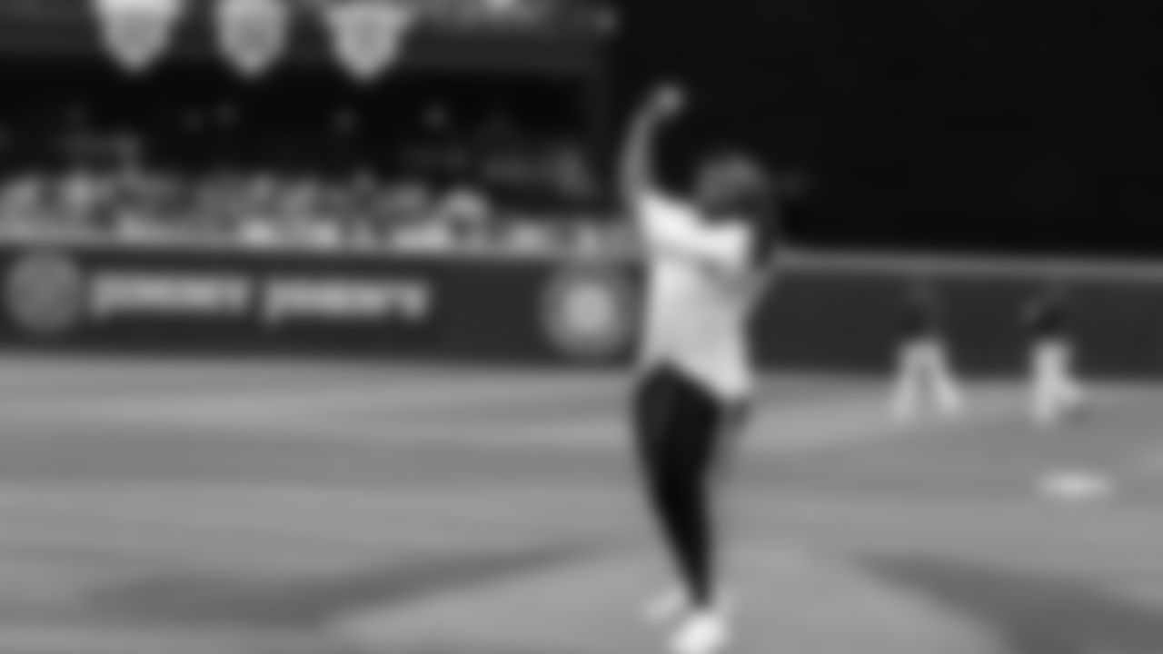 Mariners-First-Pitches-20190518_19-02-15_051819_221 BVH