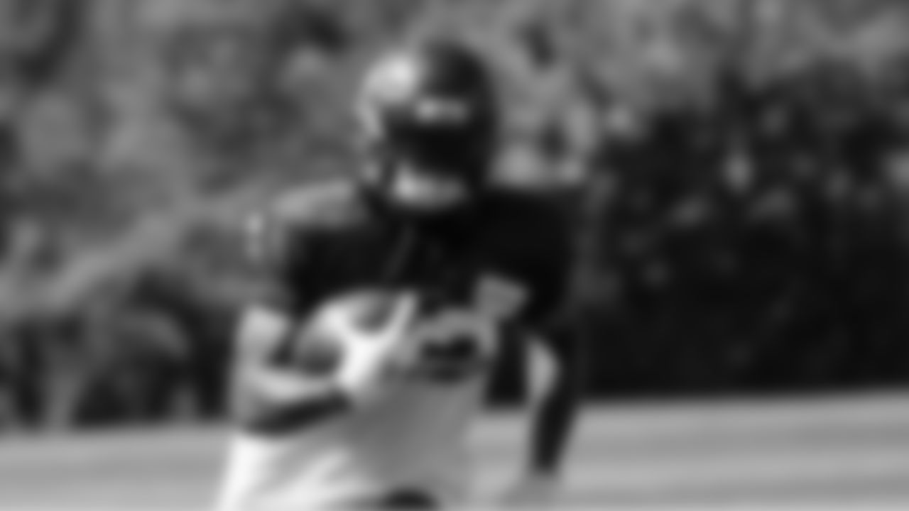 RB Chris Carson