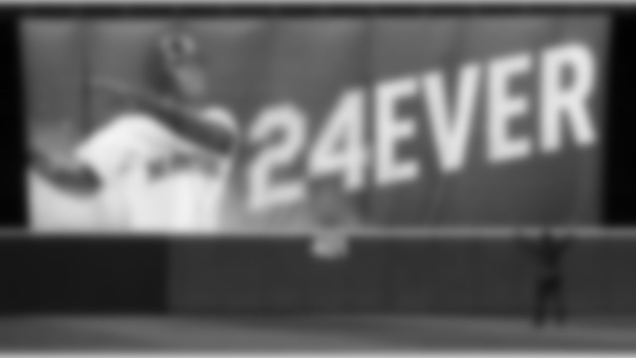 cst_es1g0102_0.jpg