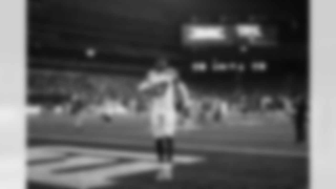 Seattle Seahawks cornerback Riq Woolen (27) exits the field following an NFL football game against the New York Giants on Monday, October 2, 2023 in East Rutherford, New Jersey. (Kevin Sabitus/NFL)