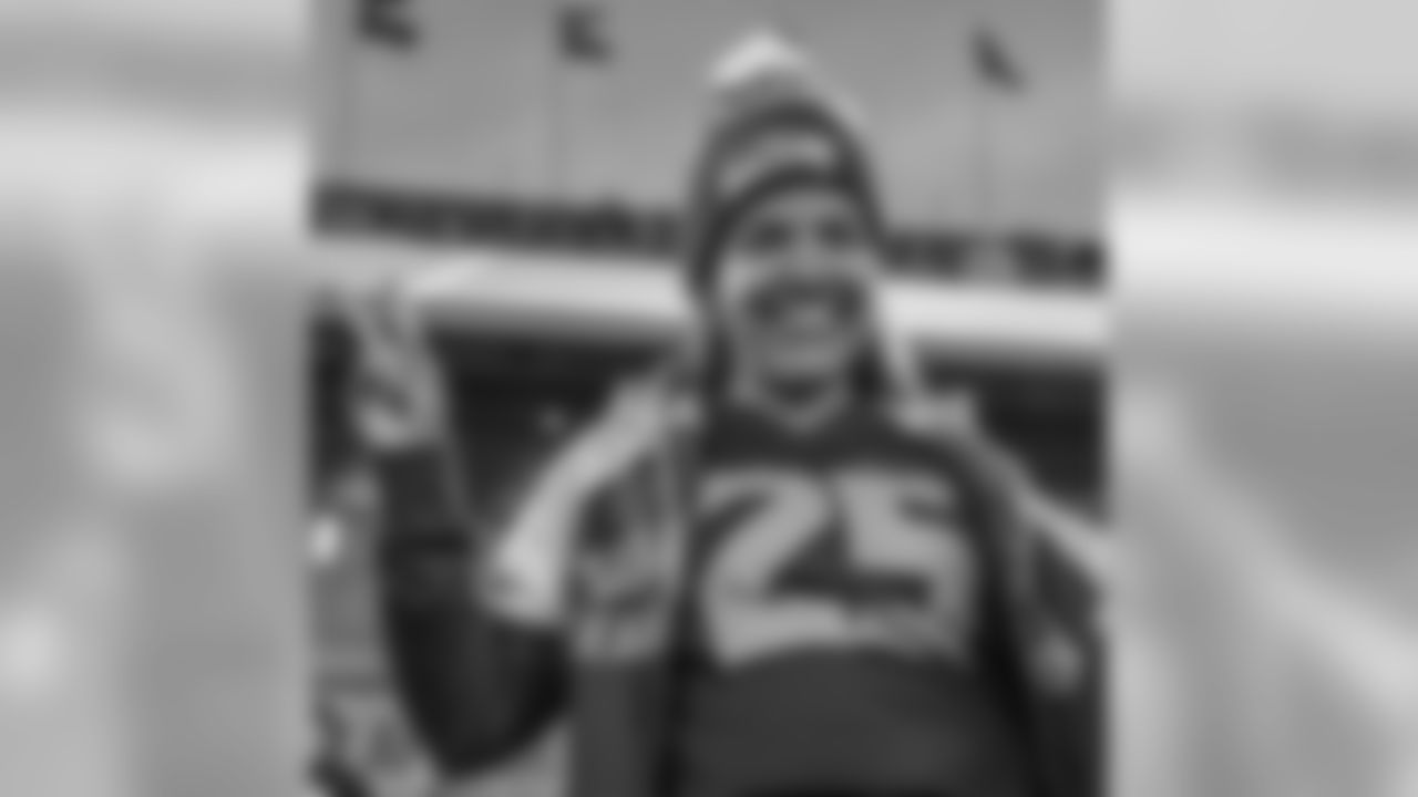 170129_seahawks_fans-7.jpg