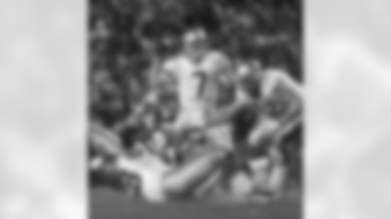 The Seahawks wore these iconic uniforms starting in their inaugural season in 1976 through 2001.