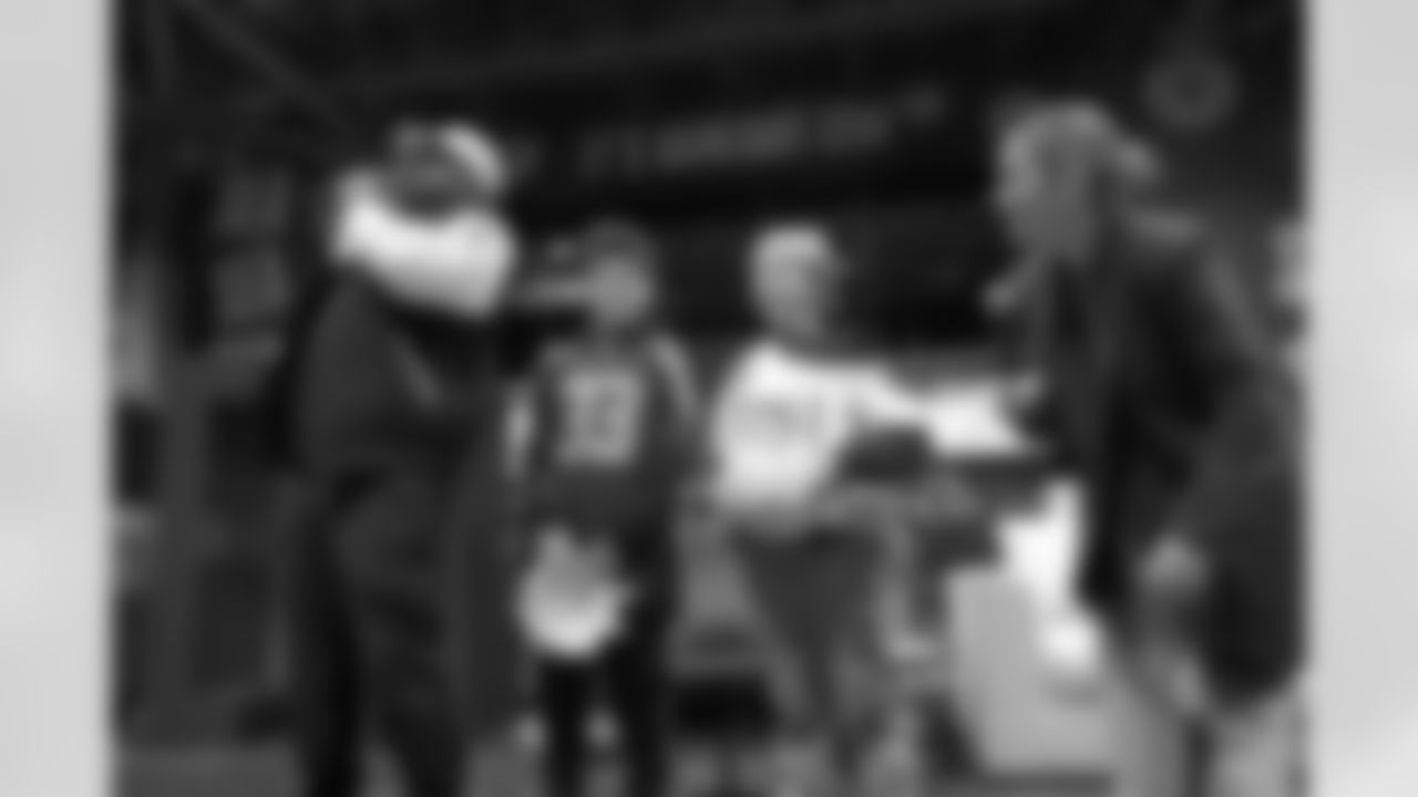 Seahawks-Nickelodeon-20230101_12-17-40_97910