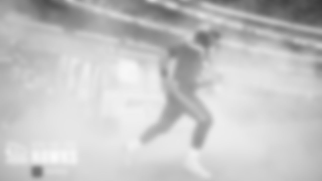 20200922_EyeOnHawks-Wk3-15_RM6_1510