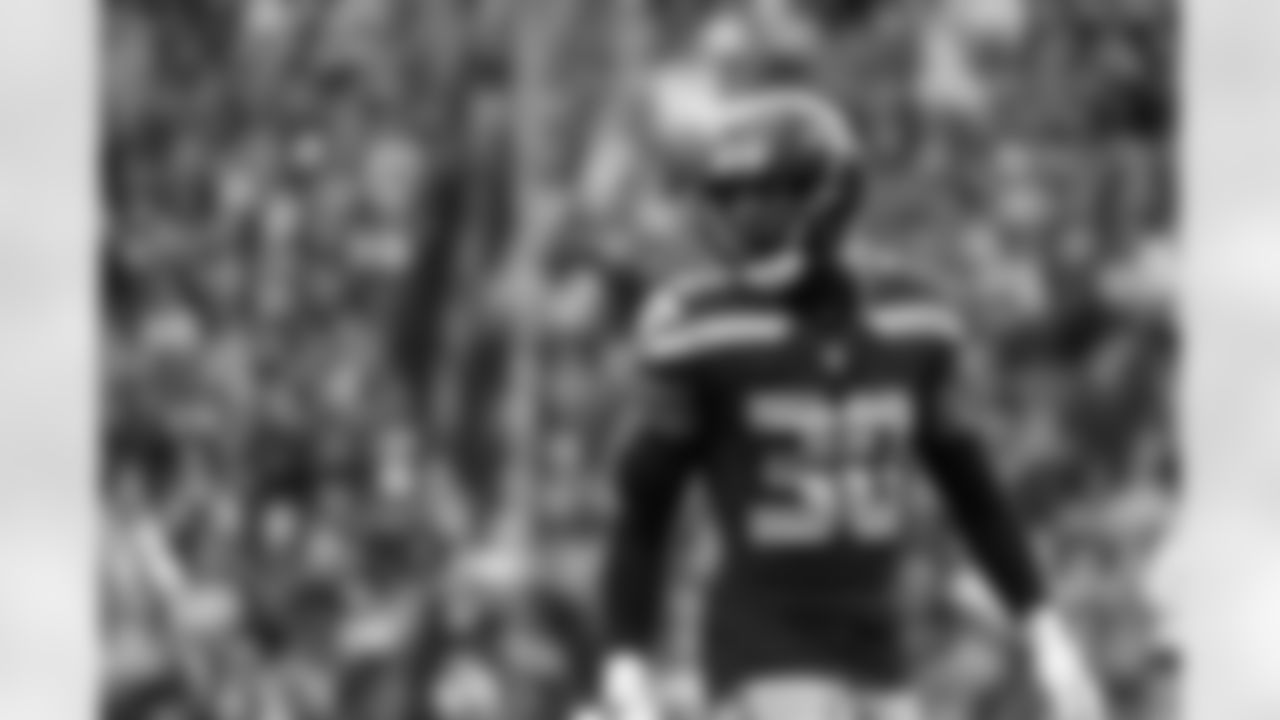 The best photos of Seahawks cornerback Mike Jackson from the 2022 season.