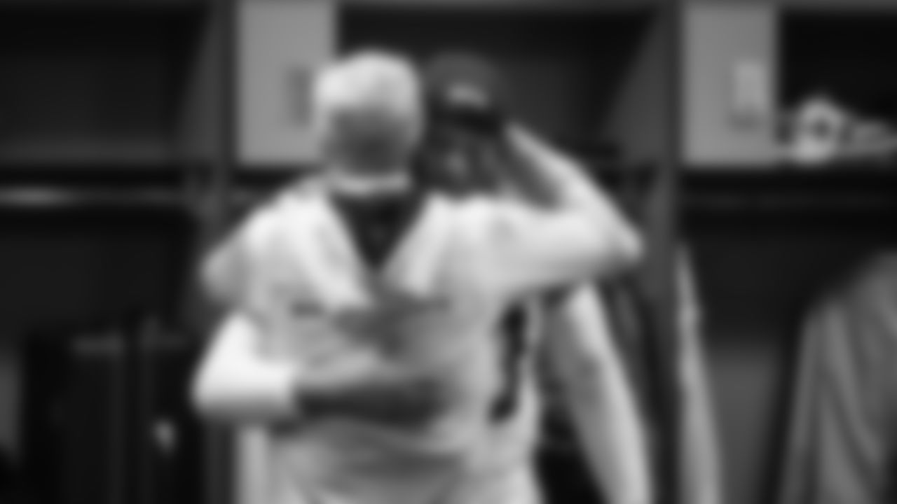 Seahawks-Top-Shots-Defense-20230114_16-52-15_7403