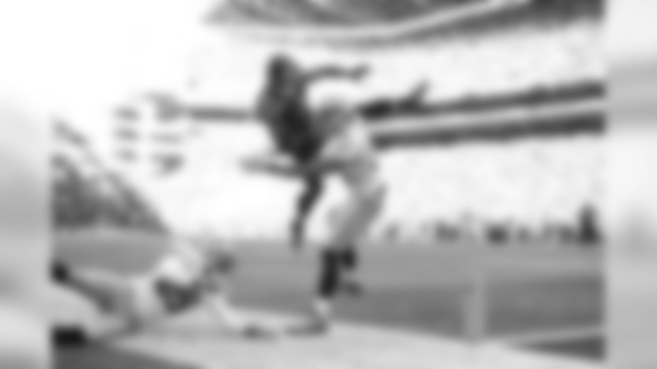 Seahawks receiver Doug Baldwin is knocked out of bounds at the San Francisco two-yard line, setting up a Thomas Rawls touchdown in the first quarter.
