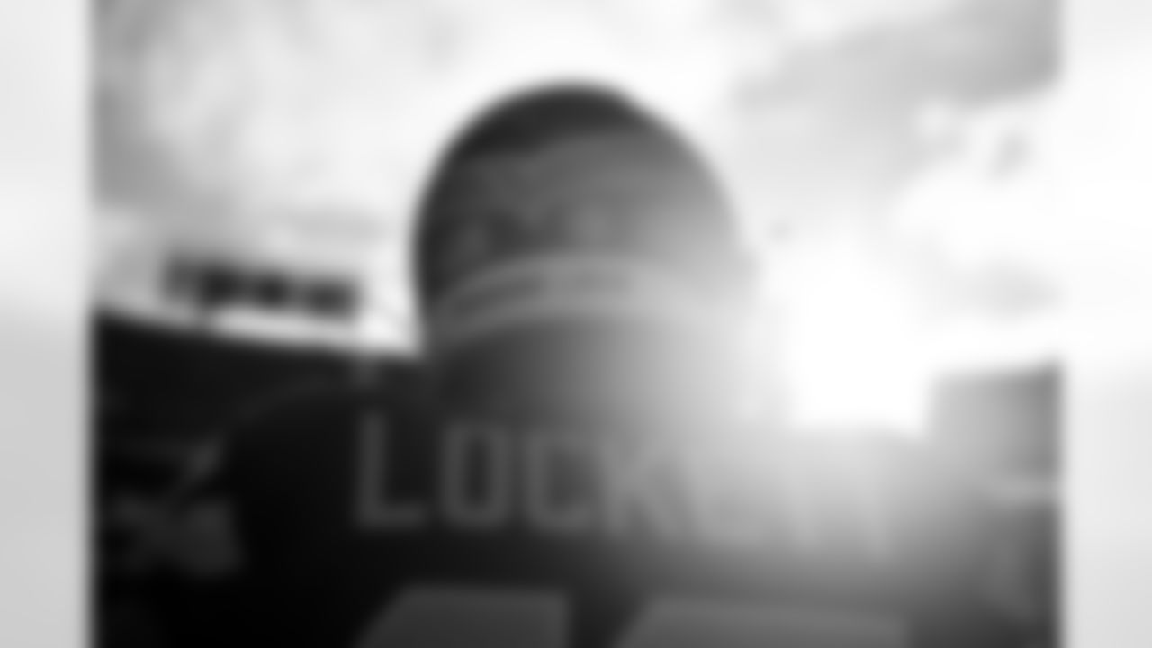 The best photos of Seahawks wide receiver Tyler Lockett from the 2022 season.