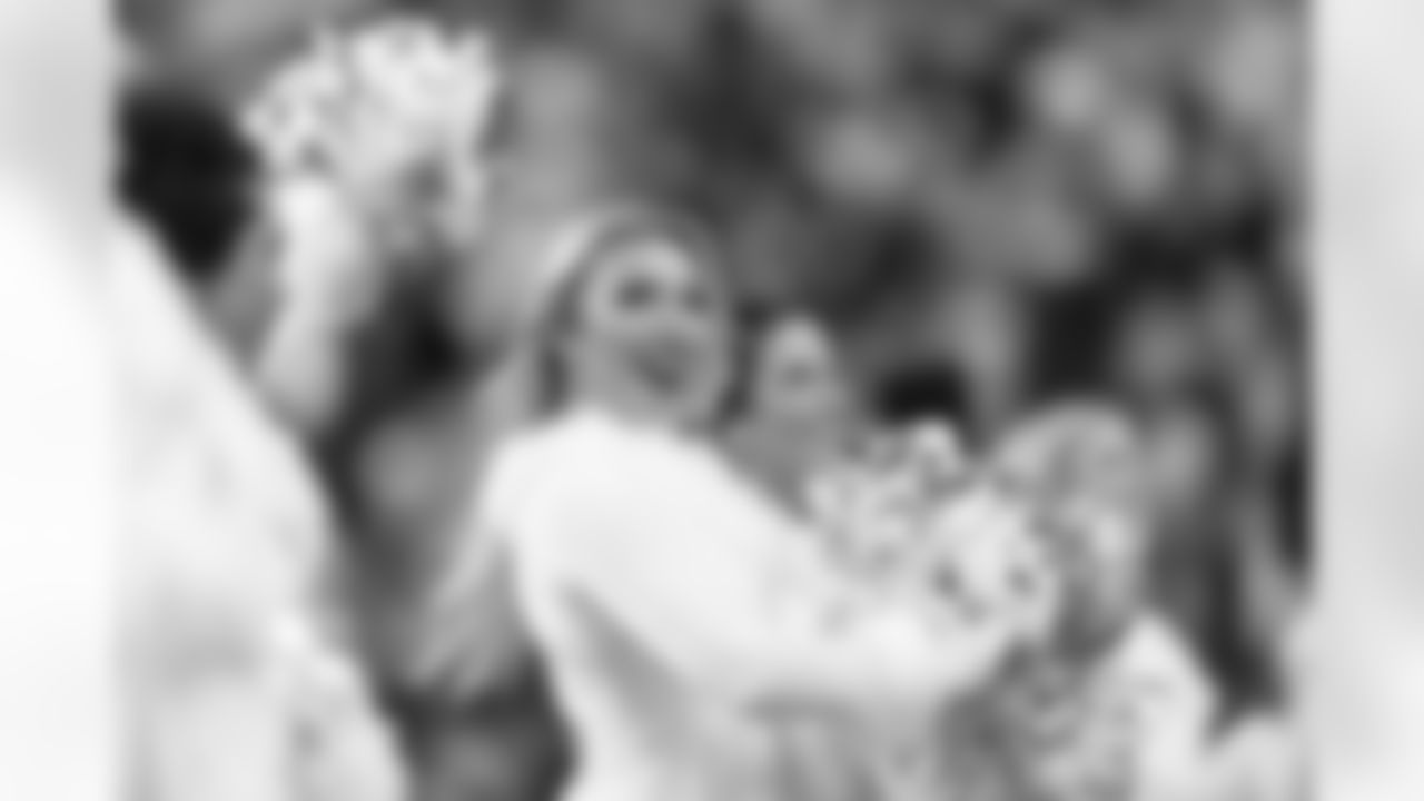 20221216_SFvsSEA_Dancers_POTTER-4333