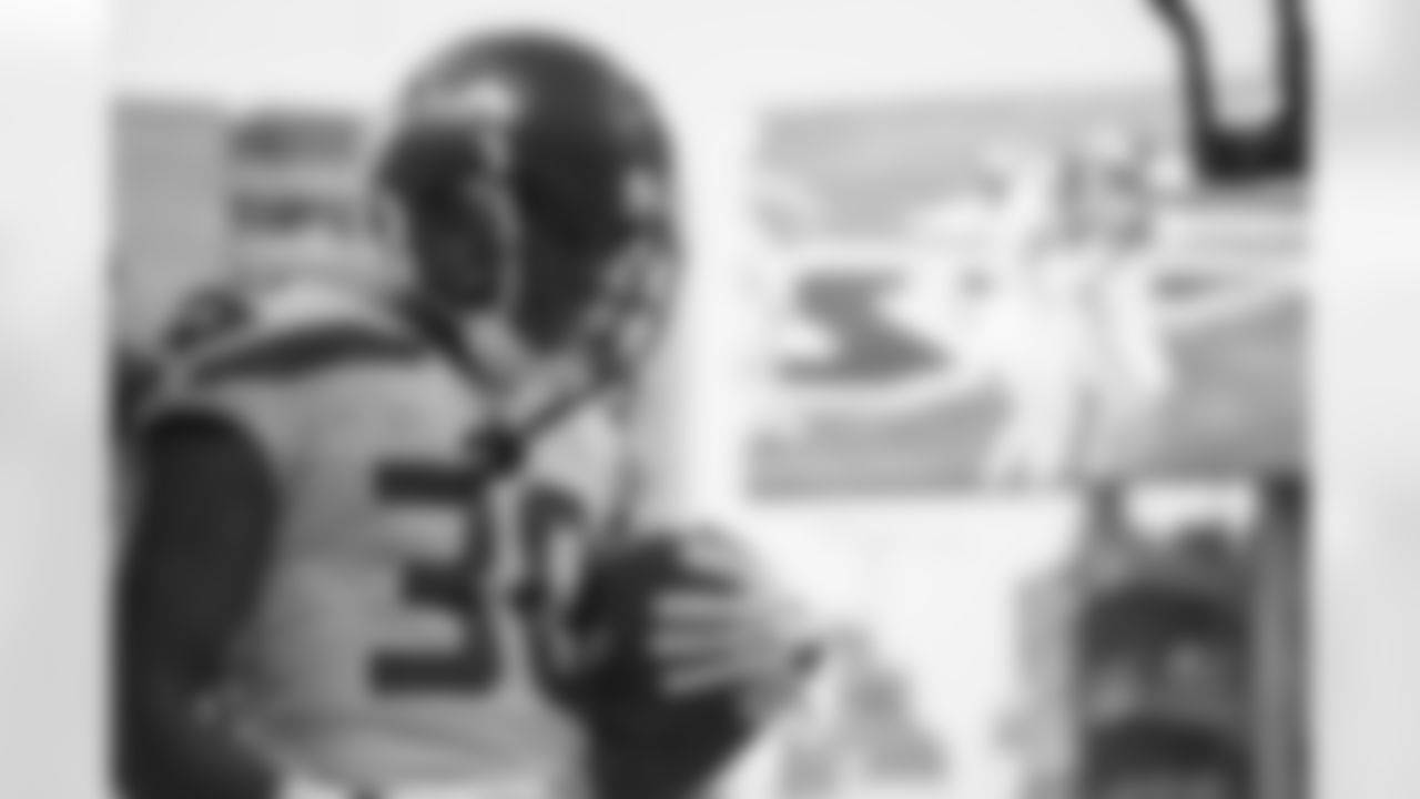 The best photos of Seahawks cornerback Mike Jackson from the 2022 season.