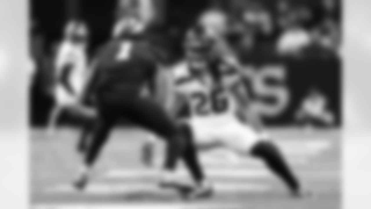 The best photos of Seahawks safety Ryan Neal from the 2022 season.