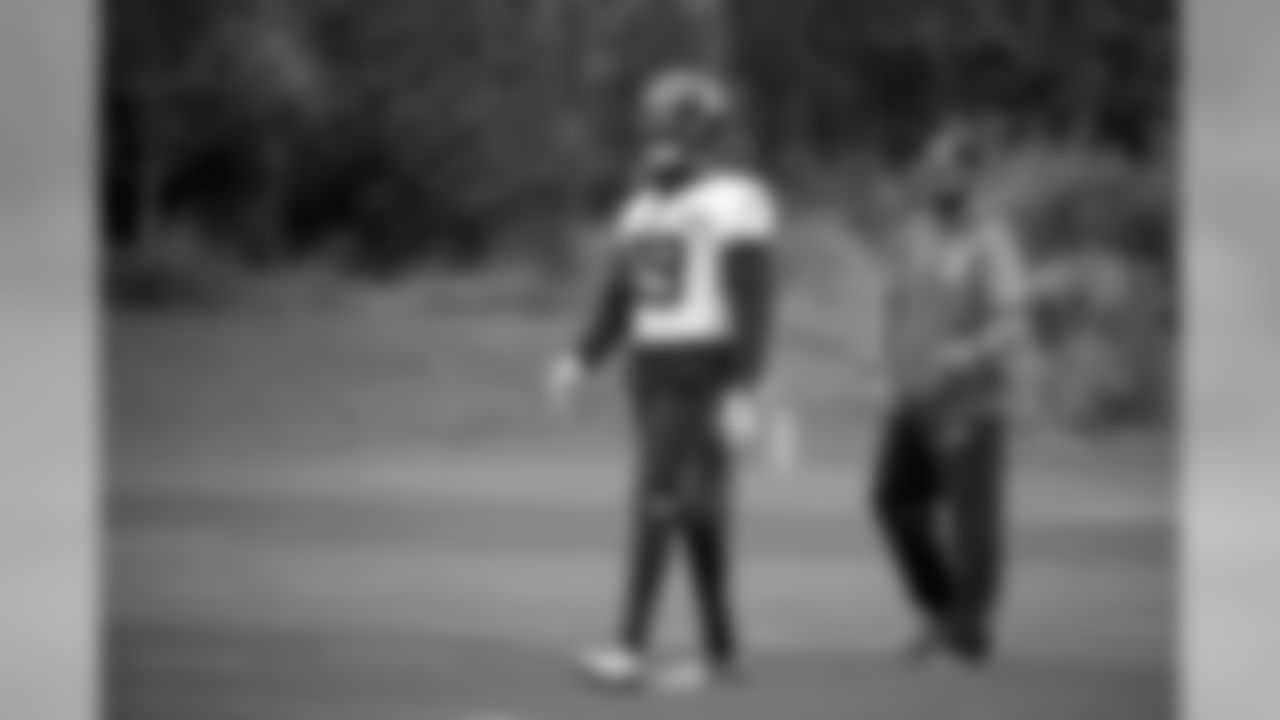 Linebacker Brock Coyle