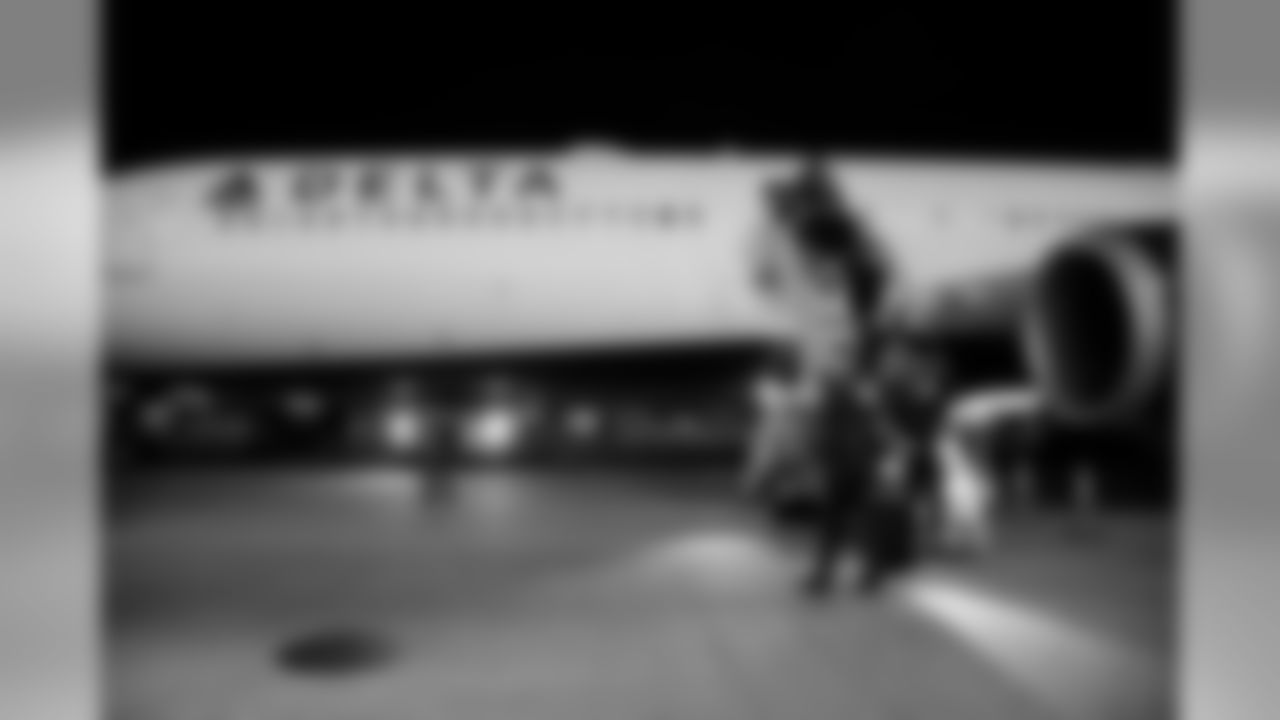 At nearly 1am Pacific time, the Seahawks arrived back in Seattle, owners of a 4-2 record and home for the next two games.