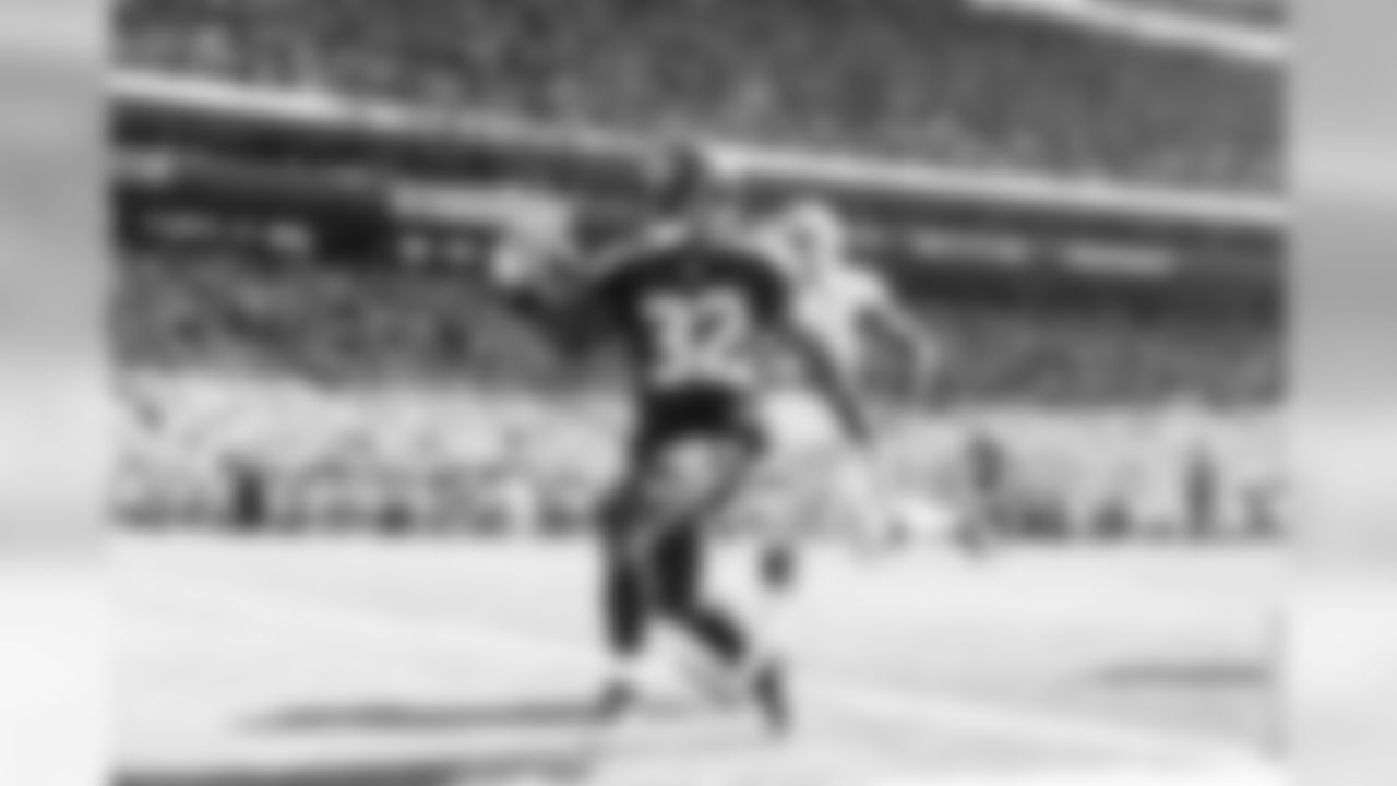 Seahawks running back Christine Michael gallops across the goal line to cap a 41-yard touchdown run to open the scoring in the first minute of the game.