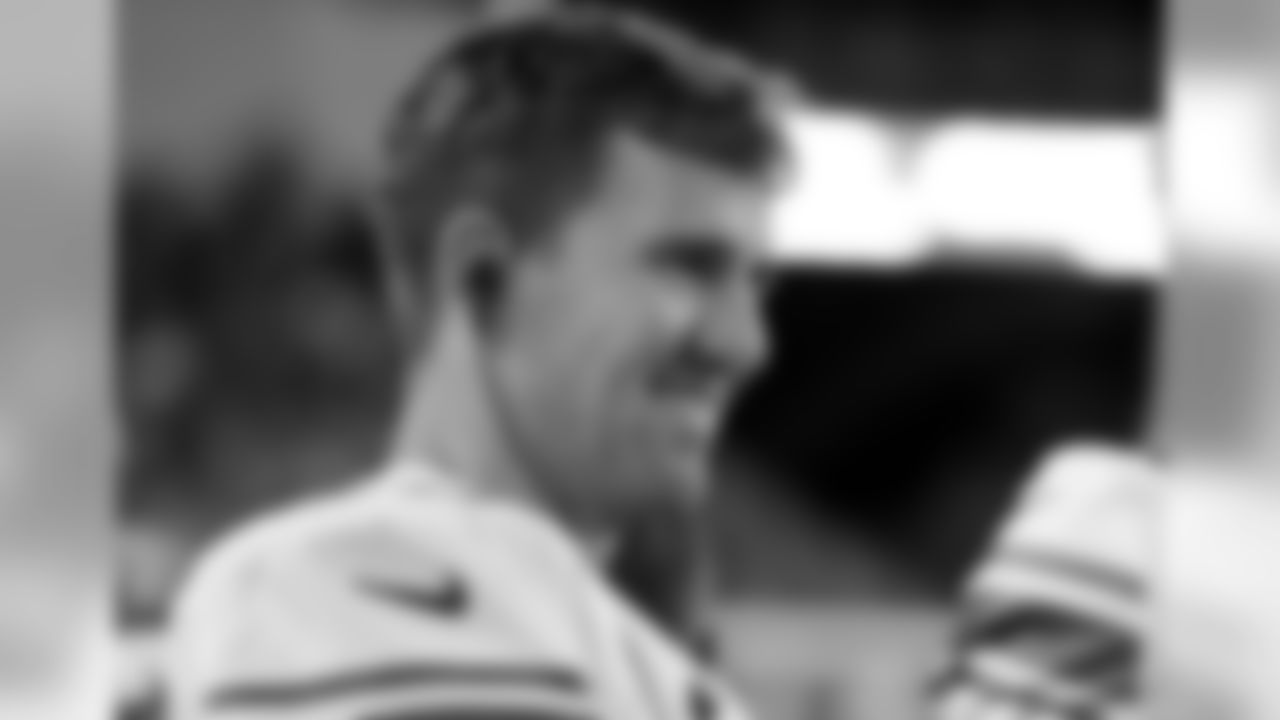 New York Giants quarterback Eli Manning watches from the sideline during the second half of an NFL preseason football game against the New England Patriots, Thursday, Aug. 31, 2017, in Foxborough, Mass. (AP Photo/Steven Senne)