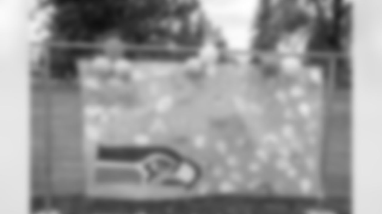 Seahawks-12-Tour-20220617_13-37-15_3824