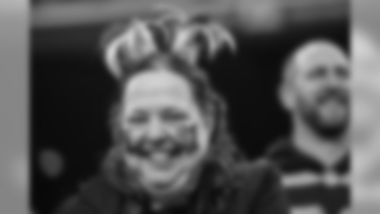 temp20150110_Fans-18.jpg