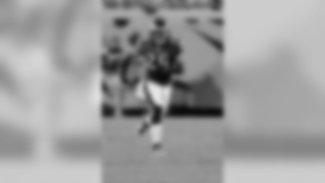 Cary Williams