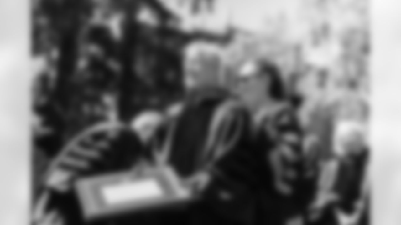 Seahawks head coach Pete Carroll receives an honorary doctorate degree from his alma mater, the University of the Pacific, on May 14, 2022. (Jason Millner/University of the Pacific)