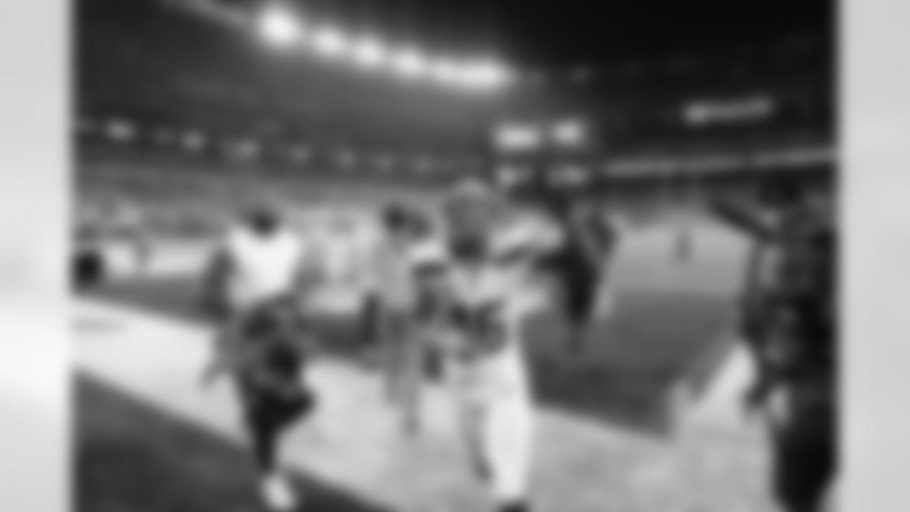 Seahawks-Postgame-Celebration-Week-4-Giants-20231002_23-22-33_033316