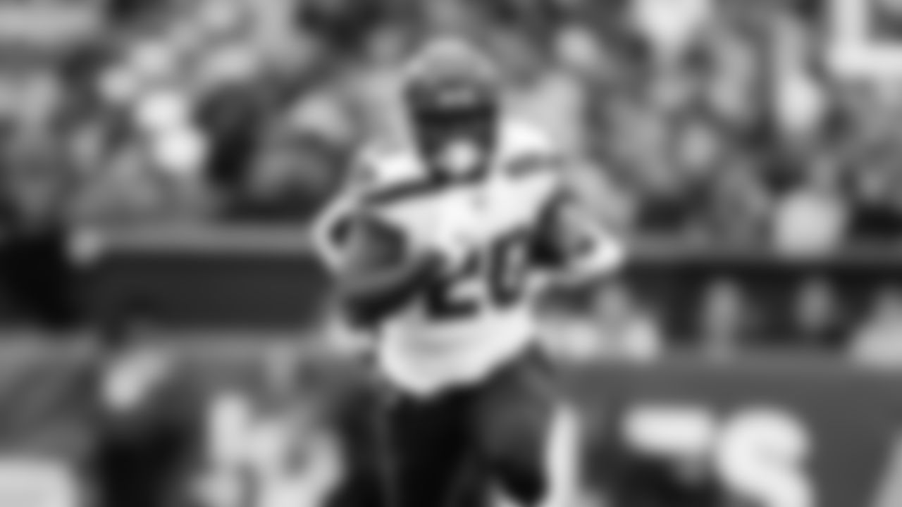 Seattle Seahawks Running Back Rashaad Penny (AP Photo/Matt Rourke)