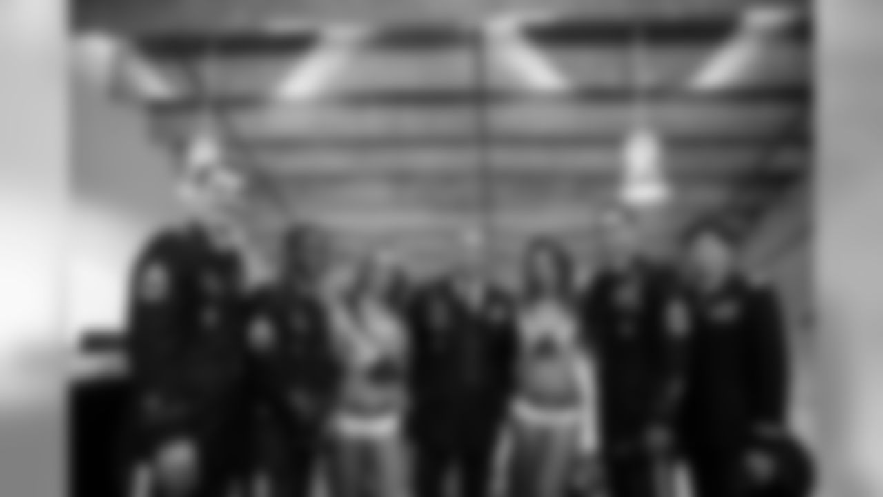20171120_seagals_falcons_janegphoto-17.jpg