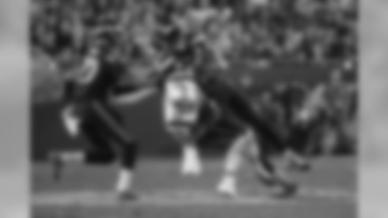 SB29_EYEONTHEHAWKS_GAME_BLOG_37