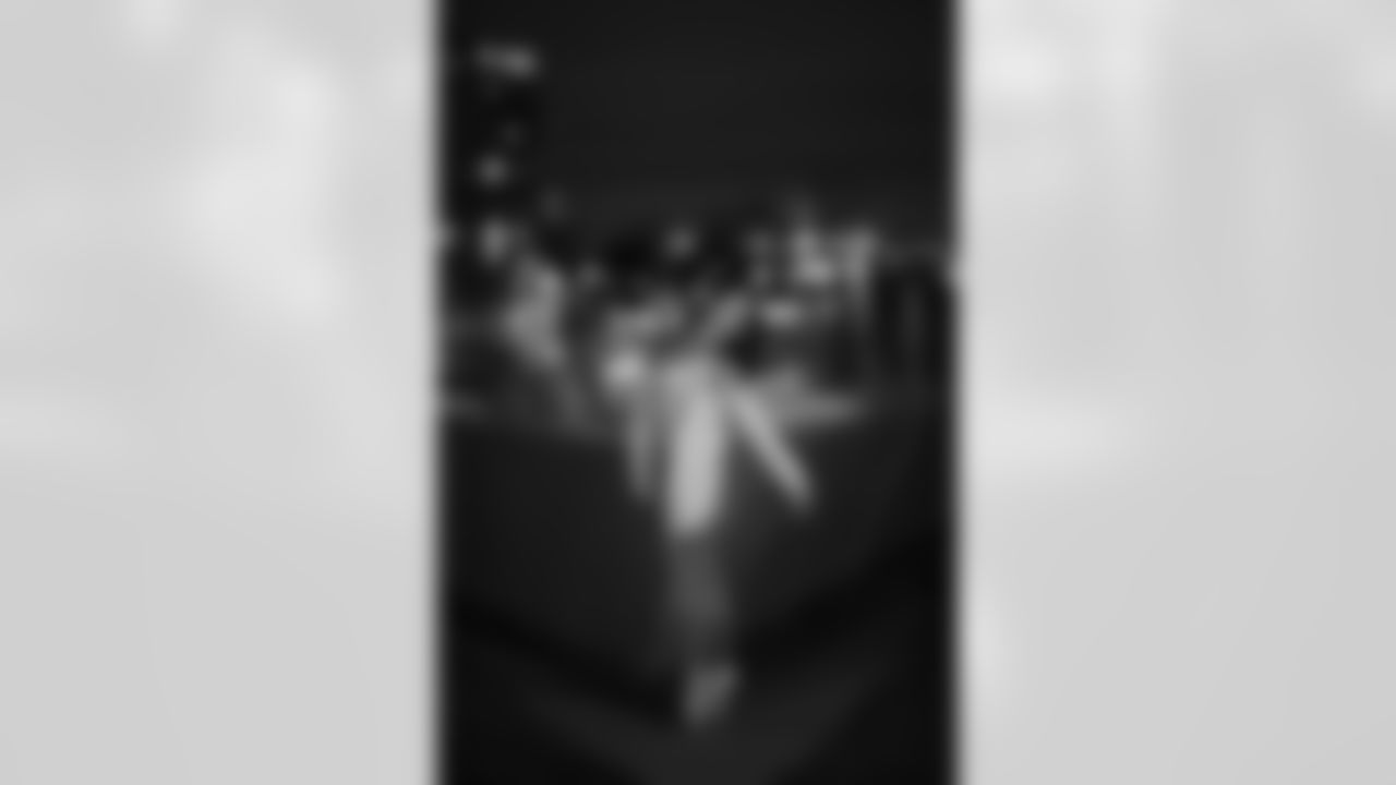 seagals_pink_jhg-114.jpg