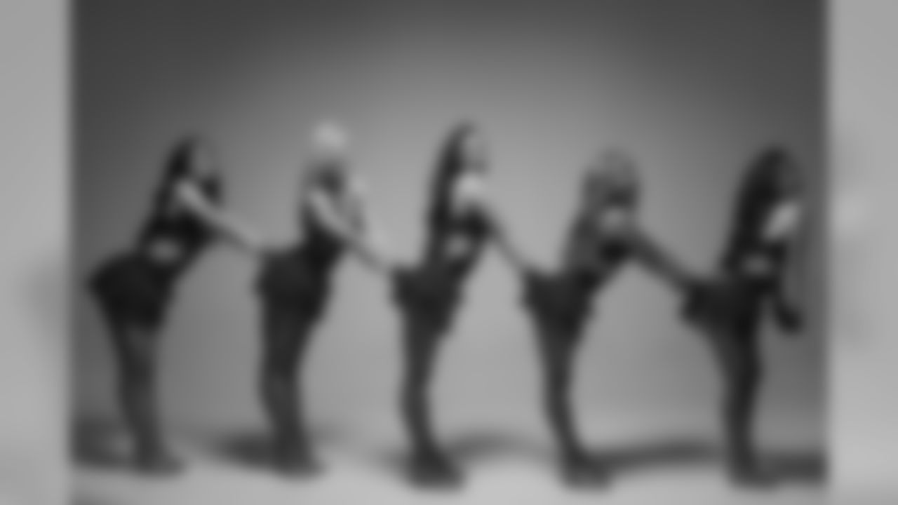 seagals_showgroup_jhg-74_0.jpg