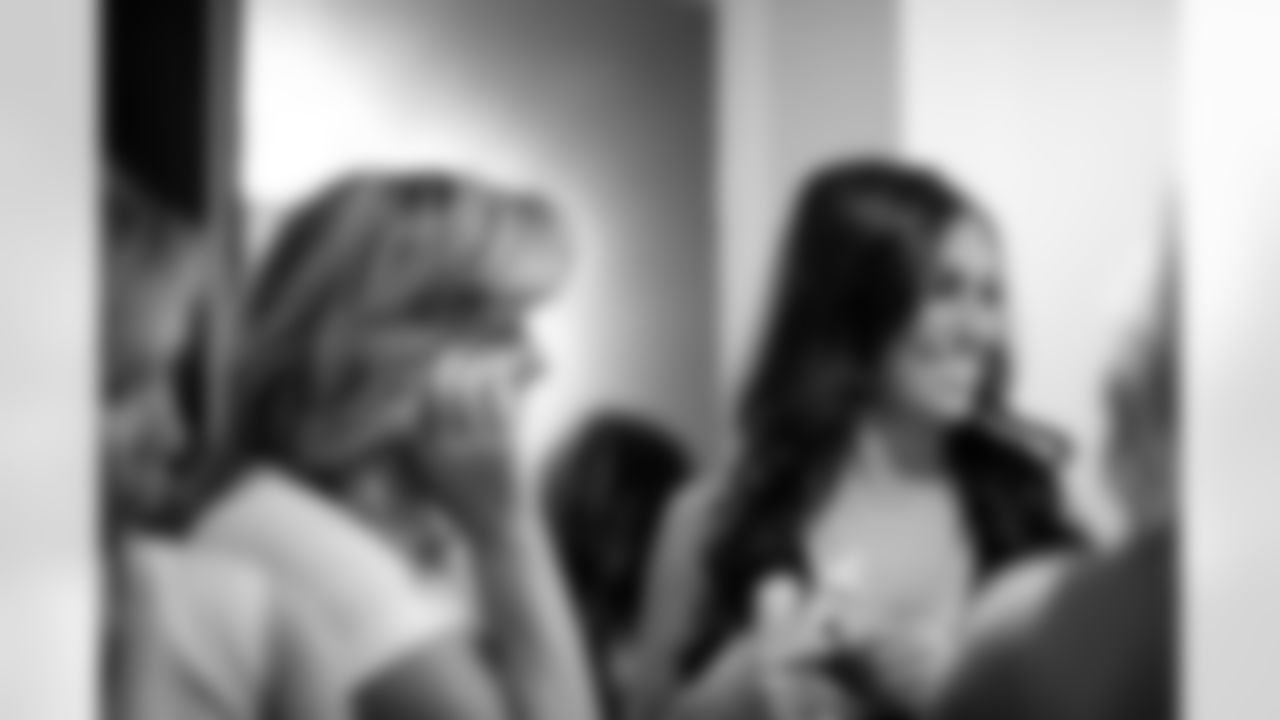 16082015_seagals_calender_unveiling-9.jpg