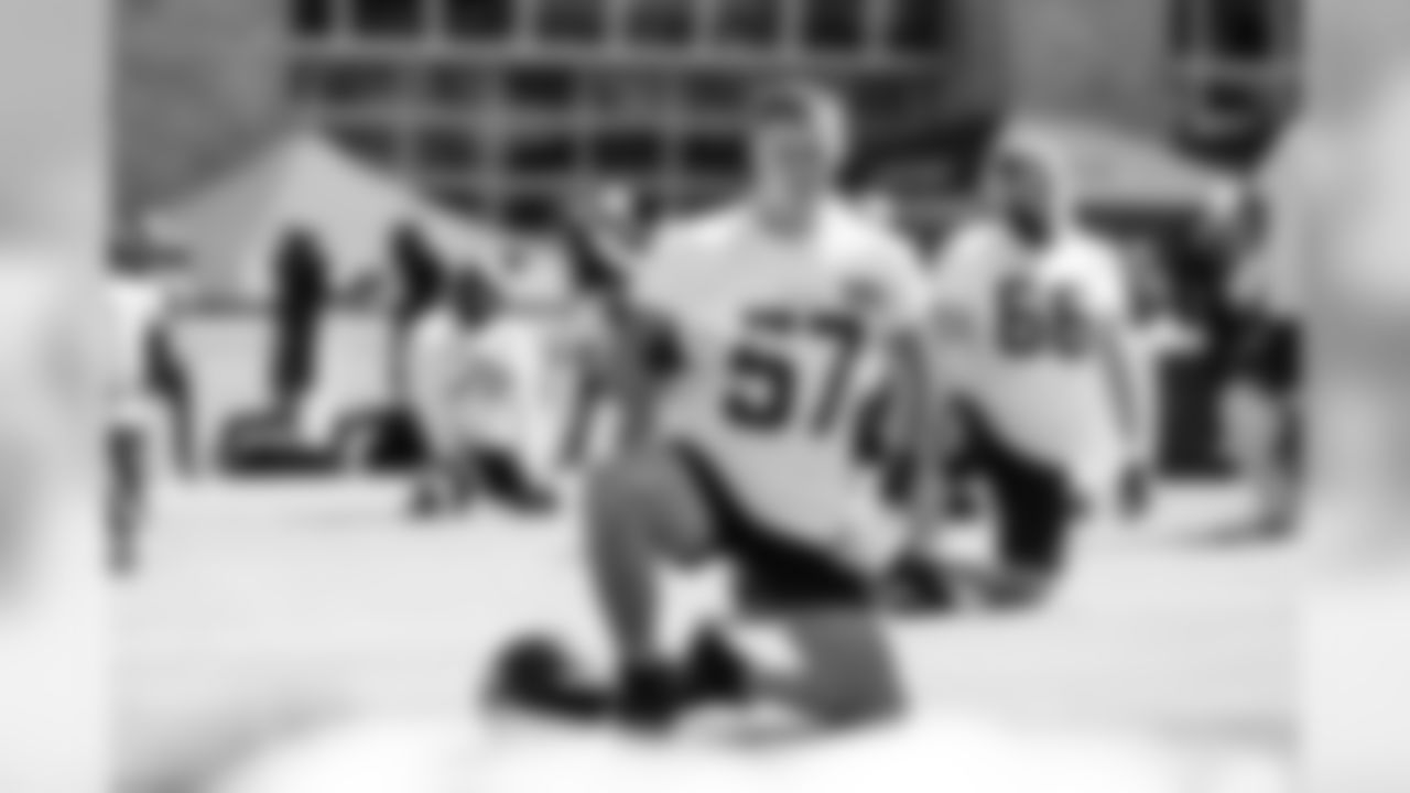 LB Cody Barton