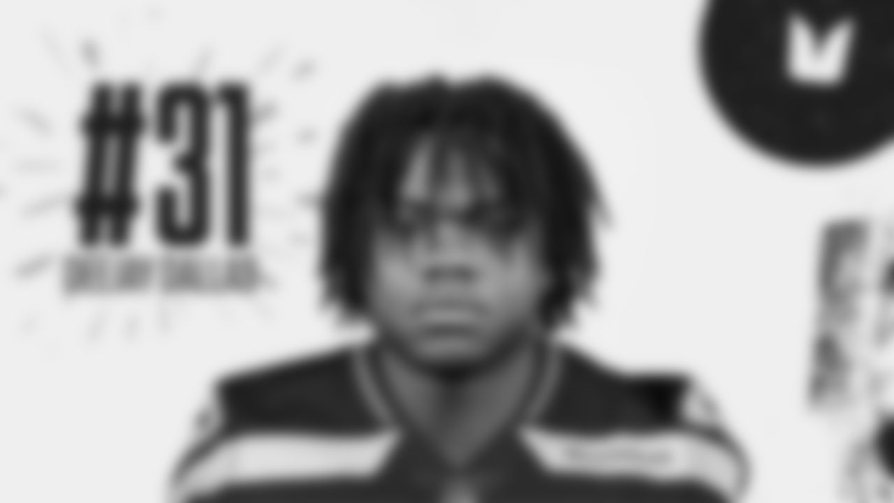 31 - DeeJay Dallas, RB