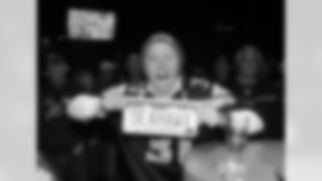 [September 26, 2010]- Seahawks 27- Chargers 20