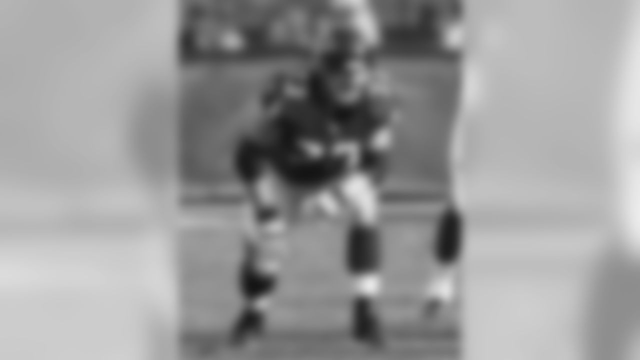 Atlanta Falcons tackle Ryan Schraeder (73) lines up in a two-point stance during an NFL game against the Los Angeles Rams on December 11, 2016. The Falcons defeated the Rams 42-14. (Kevin Terrell via AP)